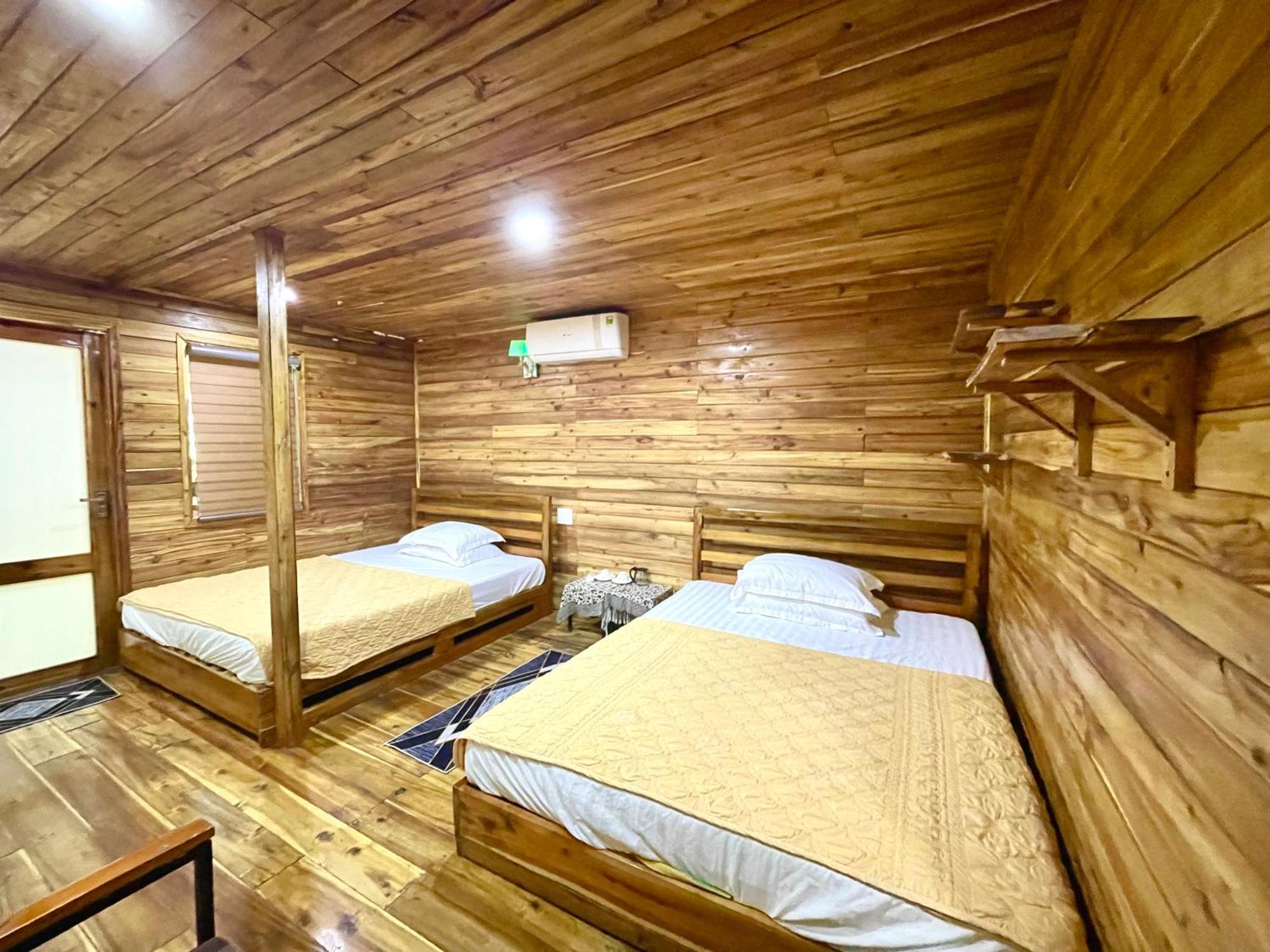 Cat Ba House *