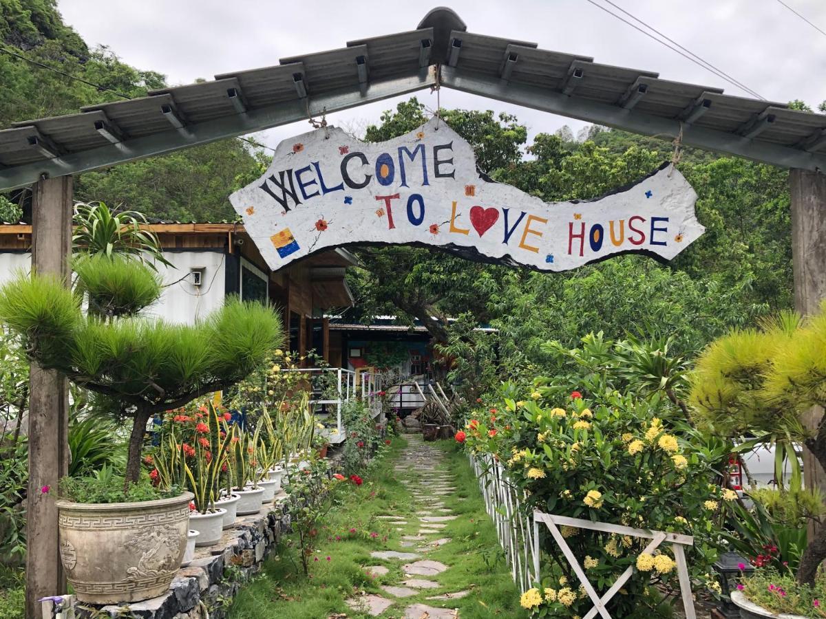 Lodge Cat Ba House *